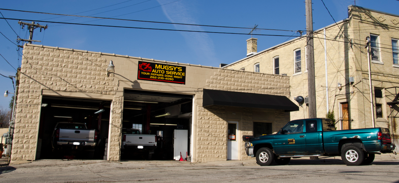 Illustration for article titled Auto Garage Photo Shoot